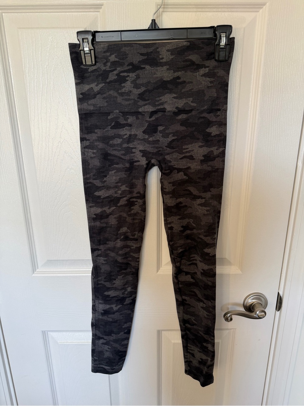 SPANX Camo Leggings - Black Gray